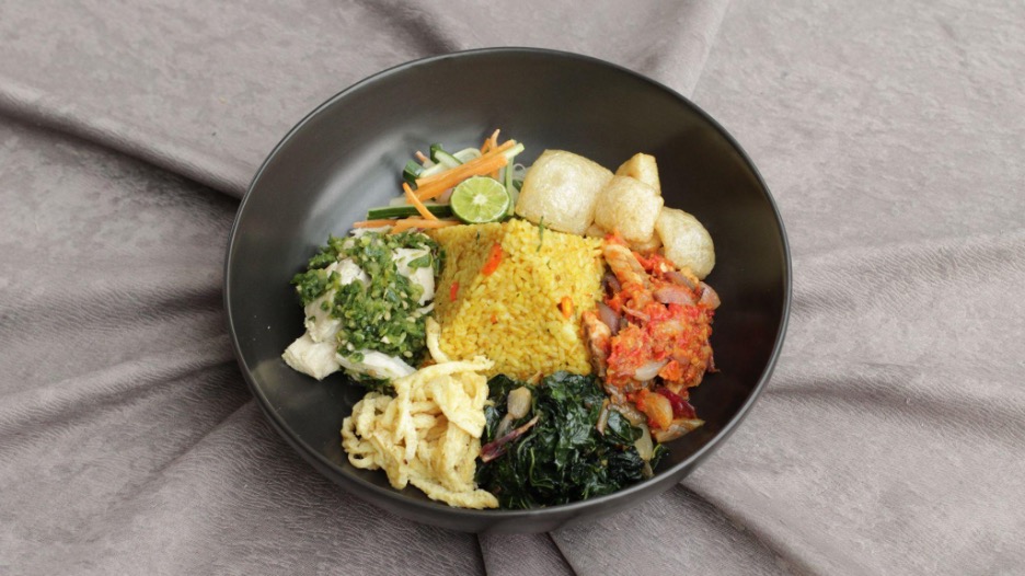 HK Realtindo bersama Harper MT Haryono Menghadirkan Menu Unik “Nasi Mengkudu” Cita Rasa Indonesia